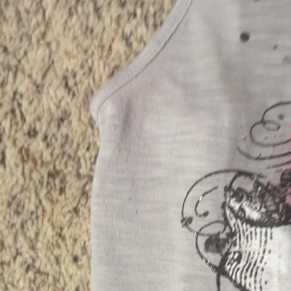 Women's Gray Graphic Tank Top - Picture 4 of 11